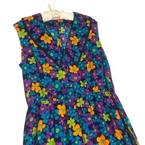 True Vintage 60s 70s Psychedelic Floral Mod Dress Dagger Collar Lace Trim Retro